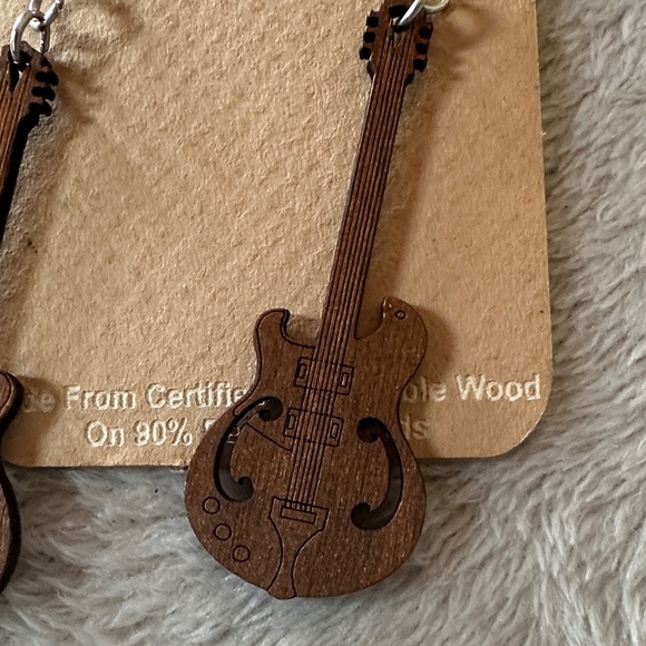 Brown wooden Guitar Earrings NWT - Picture 3 of 6